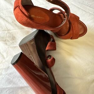 Step out in style with this pair of BCBGen brown velvet dress shoes